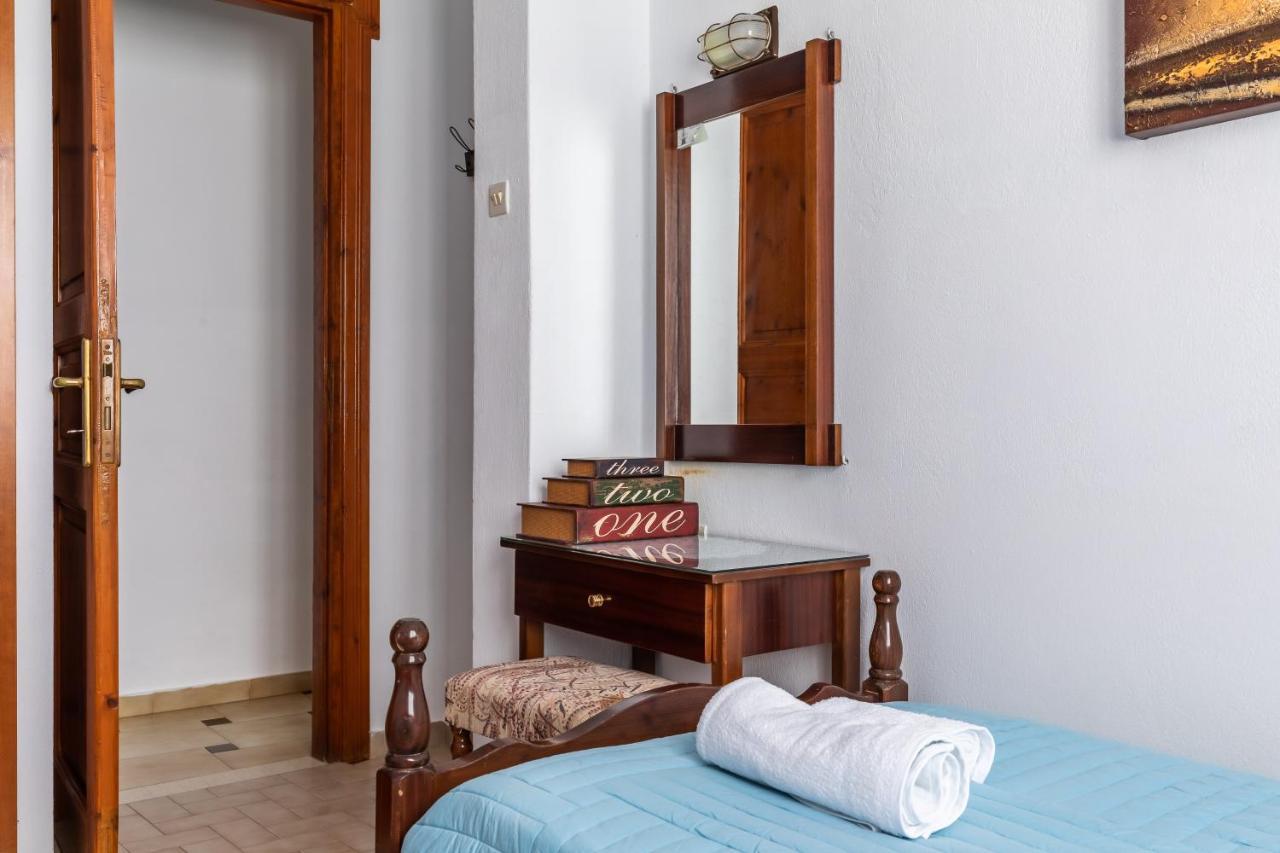 Ourania Apartment สโกเปลอสทาวน์ ภายนอก รูปภาพ
